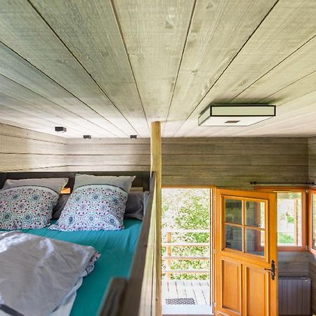 Cabane Perchee Vert  Luaran gambar